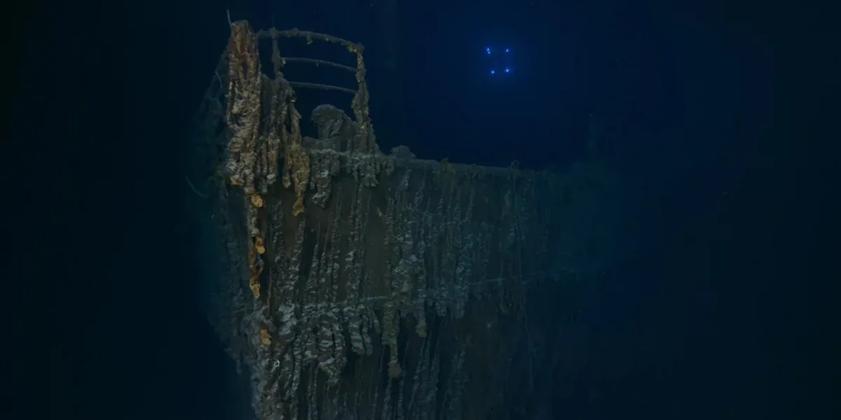 Noi fotografii cu Titanic, făcute publice: Legendara navă și-a pierdut o parte din provă