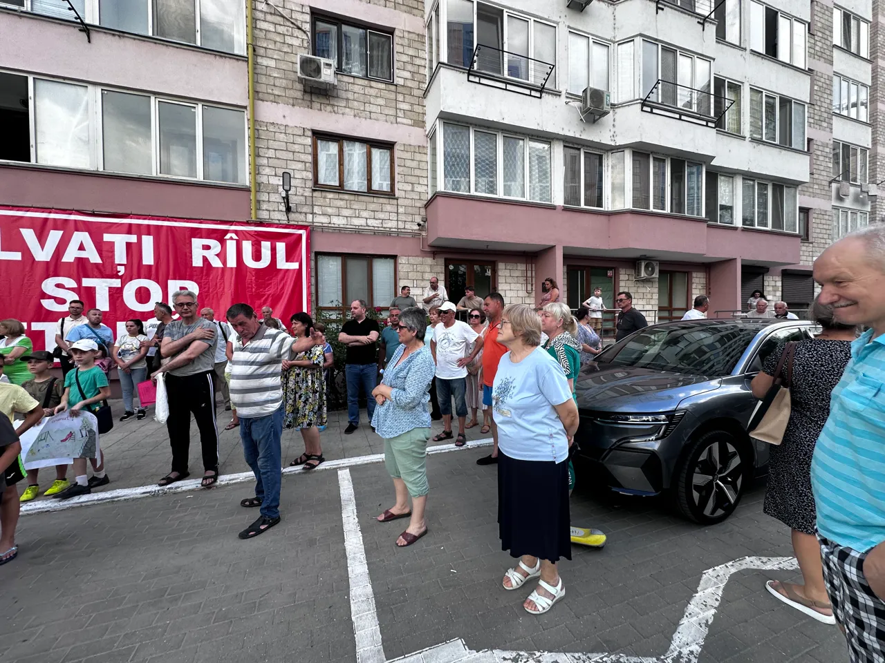 В Кишинёве прошёл пикет против застройки в районе реки Цыганка