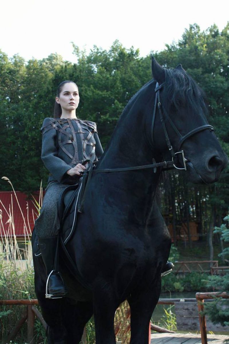 Студентка из РМ, учащаяся в Яссах создала коллекцию одежды в стиле дерби