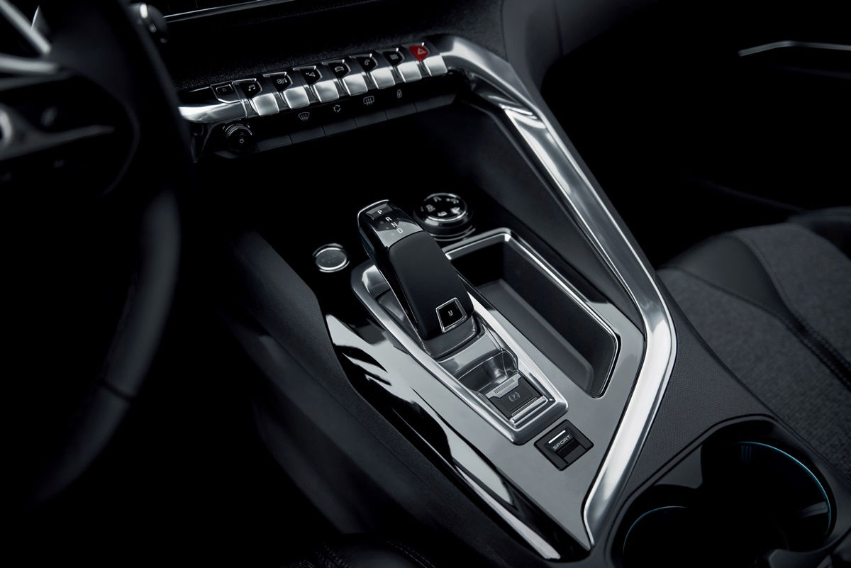 Peugeot представил новый кроссовер 3008