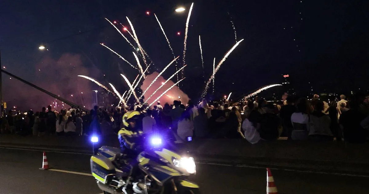 В Германии из-за инцидента с фейерверками на ярмарке пострадали 19 человек