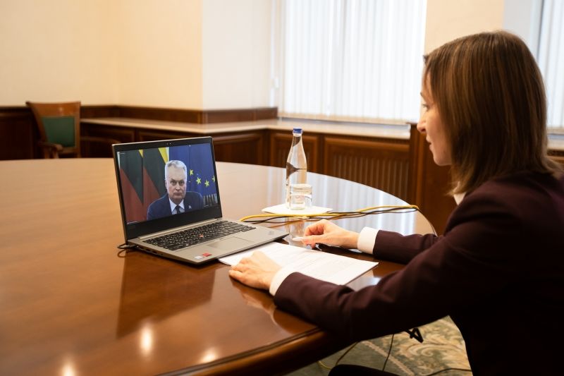 Глава государства провела дискуссию с литовским коллегой