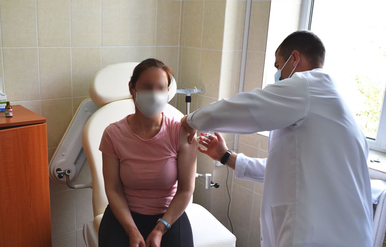 В пенитенциарах Молдовы начался третий этап вакцинации от COVID-19