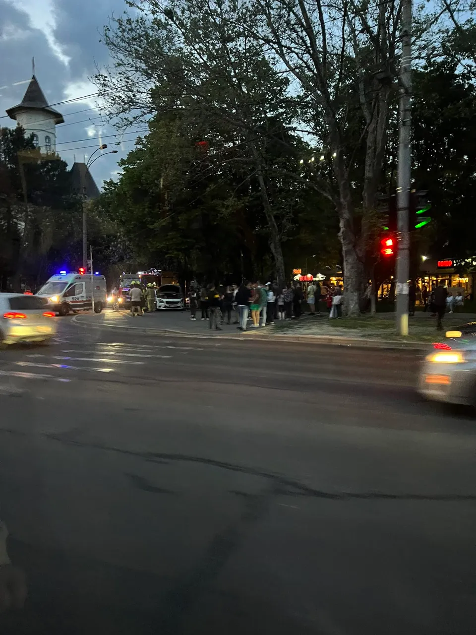 В результате ДТП в Кишиневе столкнулись два автомобиля