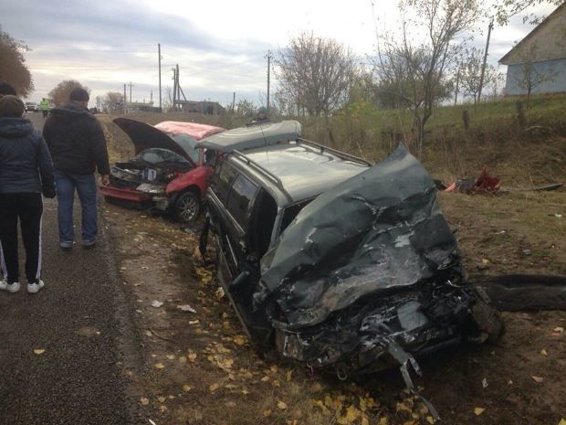 Accident cu final tragic pe traseul Chișinău-Sculeni. O tânără de 30 de ani s-a stins pe loc