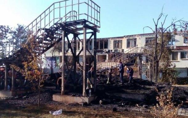 Сгоревший лагерь в Одессе строили с откатами и грубыми нарушениями