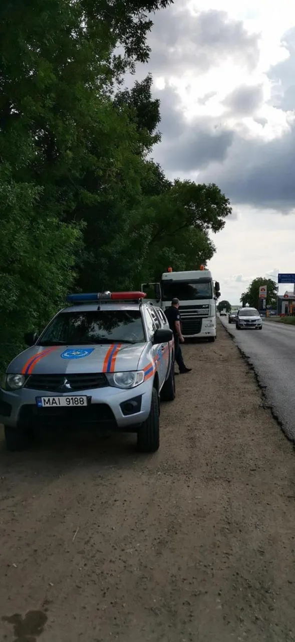 Молдова направила в Николаев 15 тонн стекла в качестве гуманитарной помощи