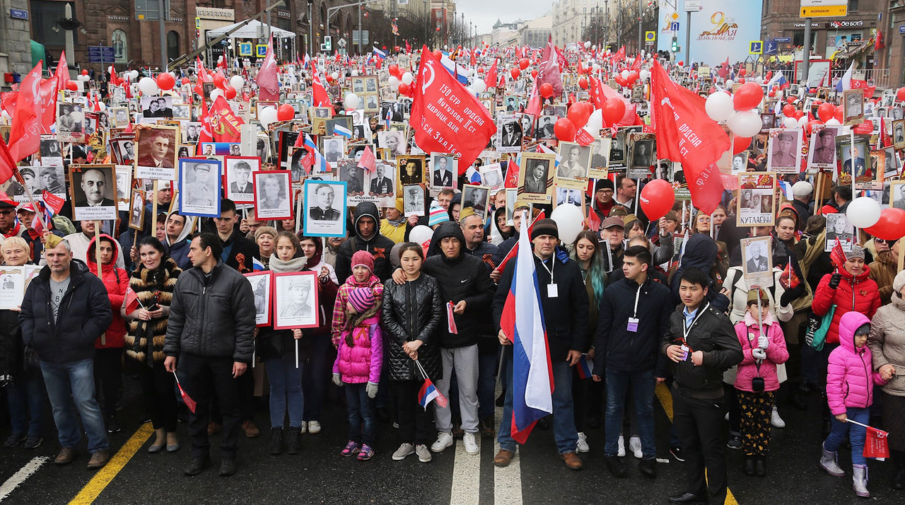 «Бессмертный полк» в Москве завершился с рекордом