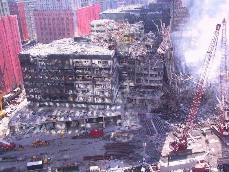 На распродаже были найдены фото с трагедии 9/11, которые никто ещё не видел