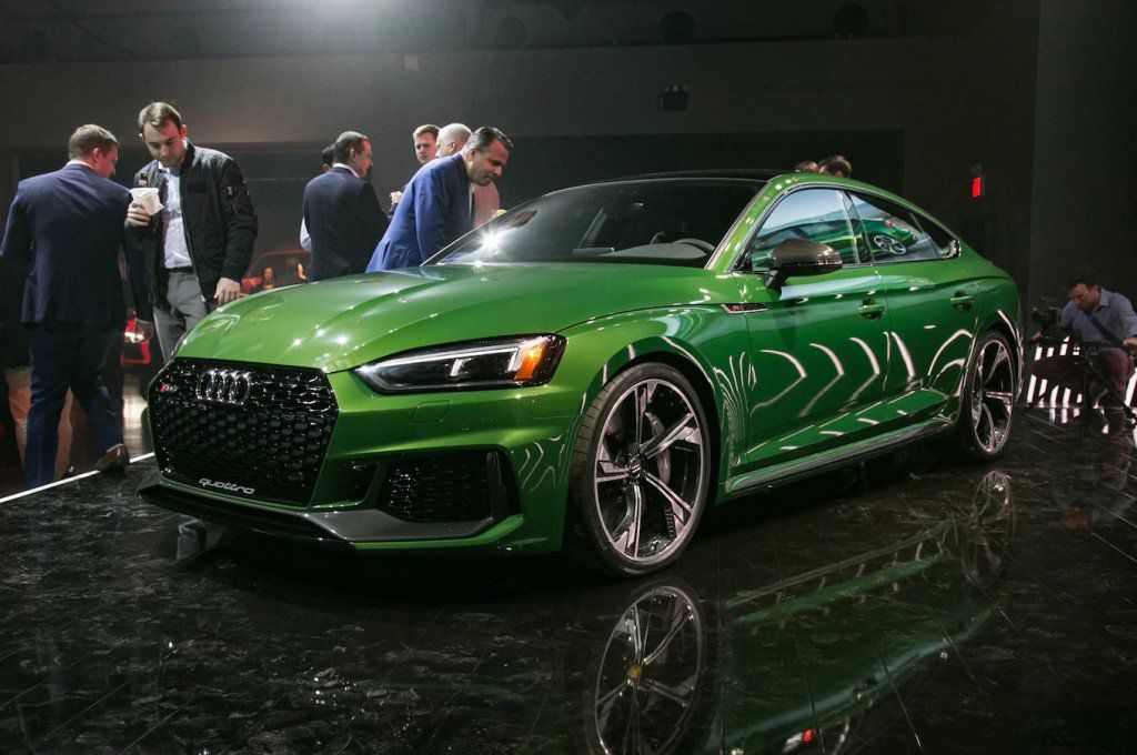 Audi представила на мотор-шоу в Нью-Йорке обновленный Audi RS5 Sportback