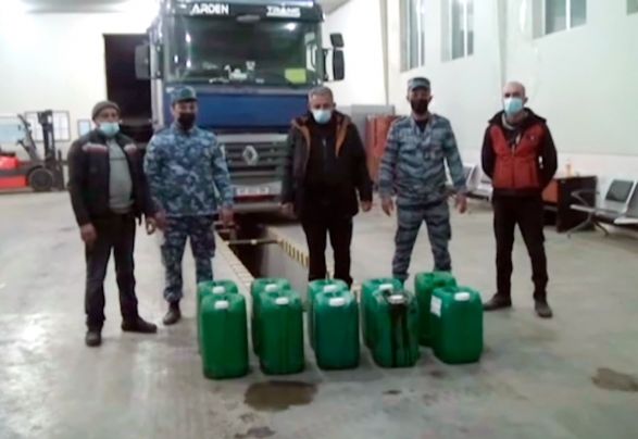 В грузовике, направлявшемся из Азербайджана в Молдову, нашли 300 кг героина