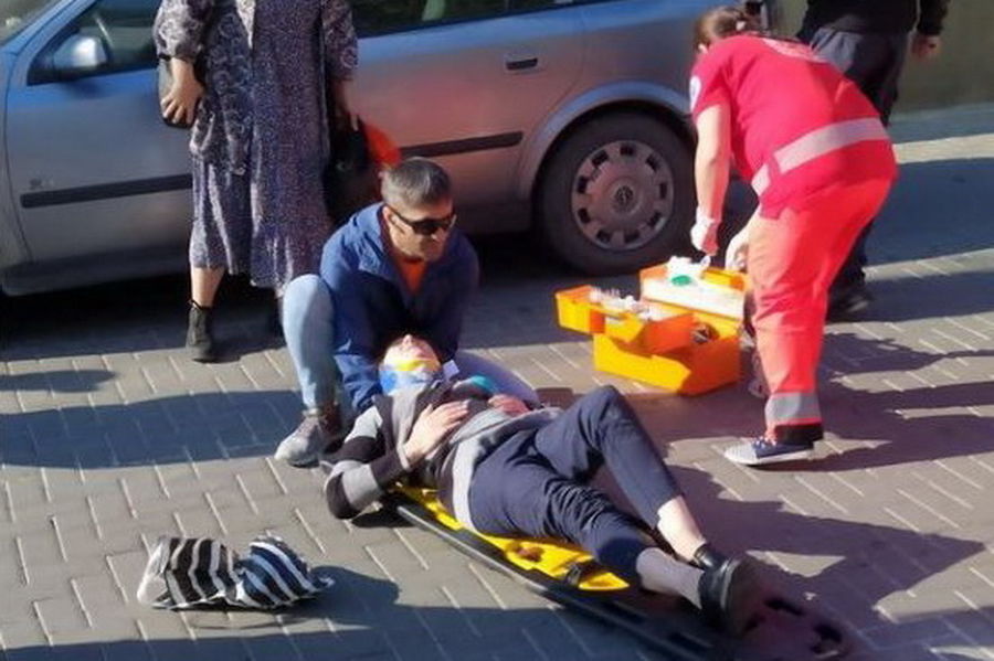 В Комрате автомобиль сбил женщину: водитель скрылся