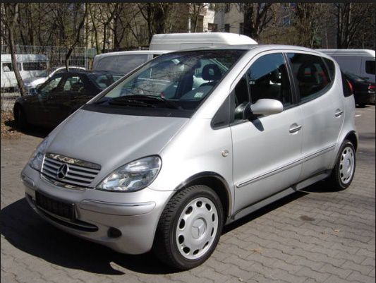 Topul automobilelor furate din RM, în 2016: Mercedesurile, cele mai preferate de hoți