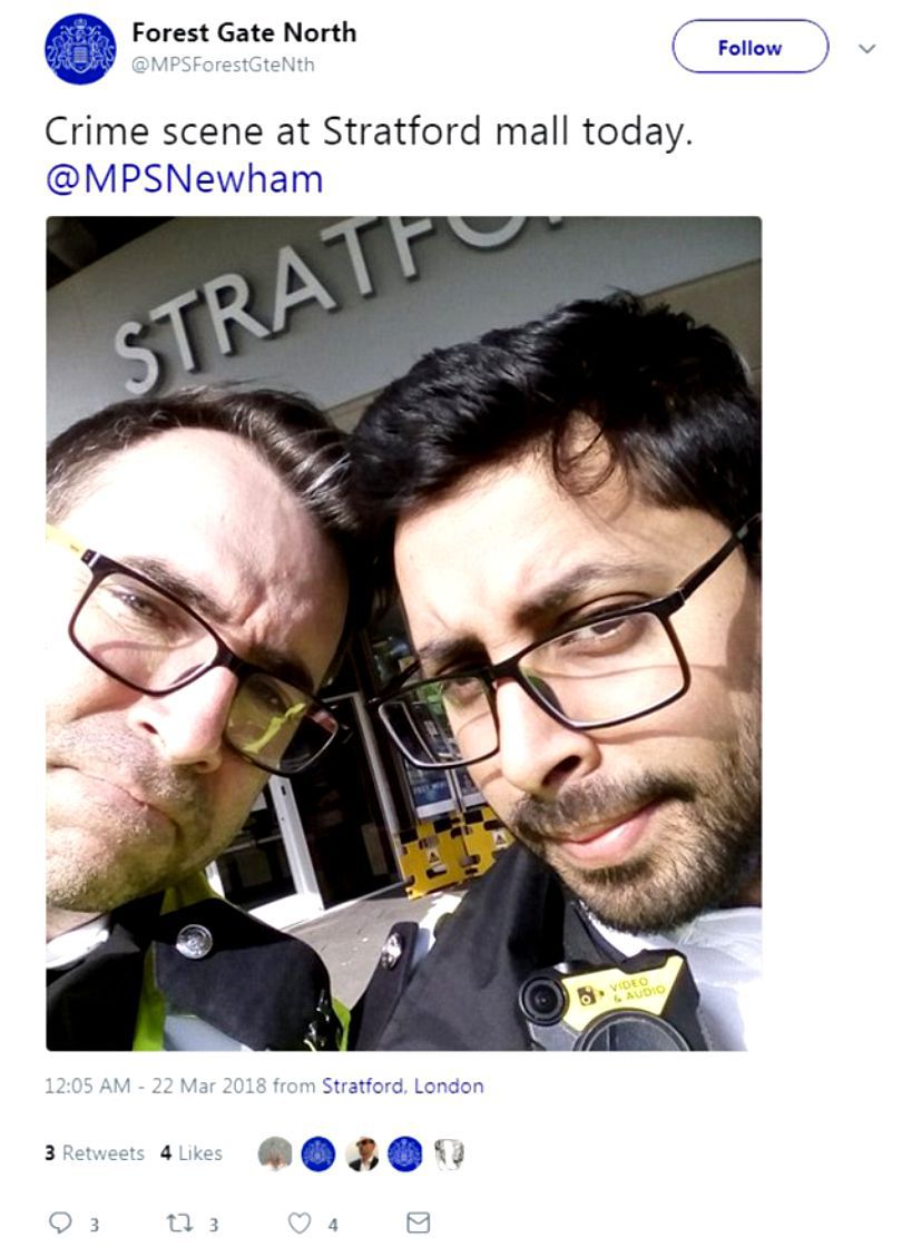 Doi polițiști britanici și-au făcut selfie în locul în care a fost omorât un român