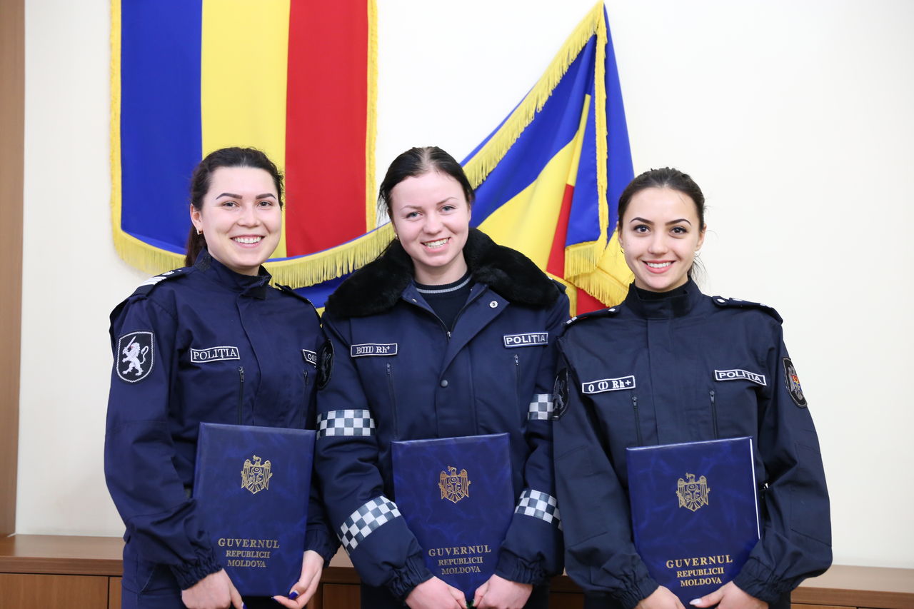 Diplome angajaților INP pentru asigurarea ordinii publice la Târgul de Crăciun