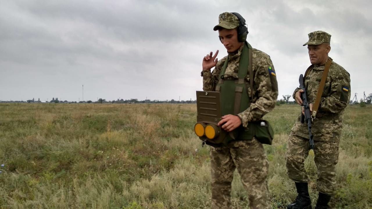 Украина перебросила войска в район Азовского моря