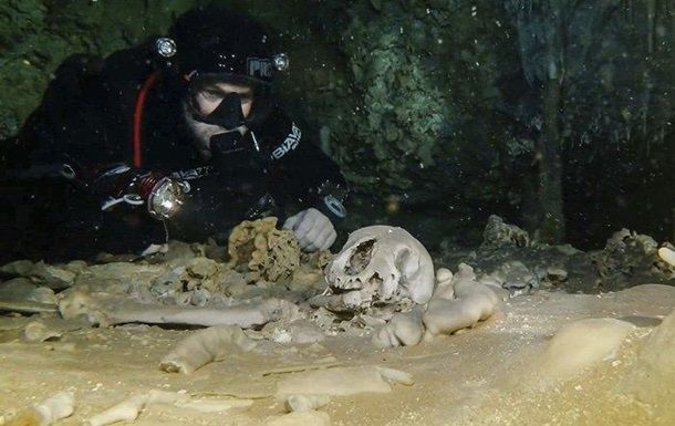 В самой большой в мире подводной пещере нашли кладбище майя