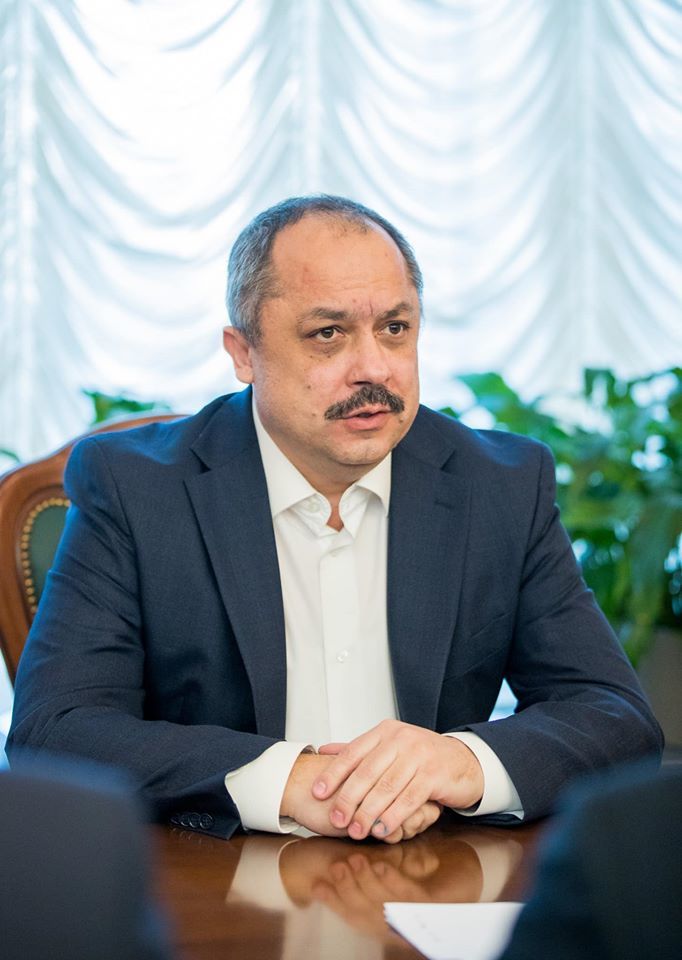 Покинувшие кабмин министры стали советниками президента