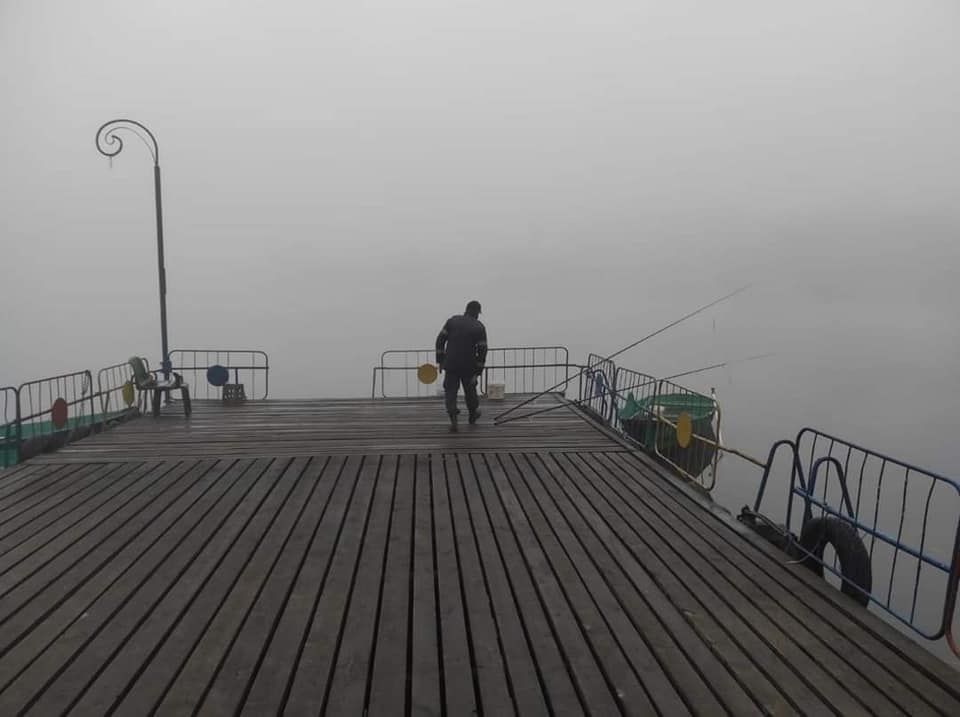 Возле озера в парке La Izvor найдены оружие и браконьерские снасти