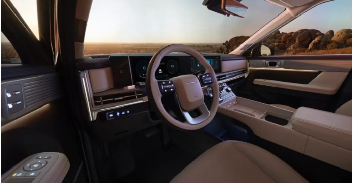 Презентация новой модели Hyundai Santa Fe в День открытых дверей