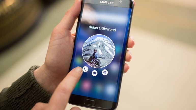 Galaxy S7 Edge назвали самым копируемым смартфоном