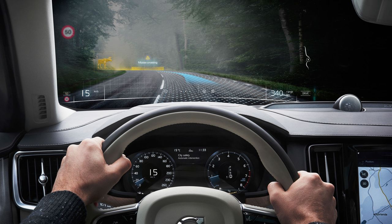 За руль Volvo посадят водителей в AR-гарнитурах