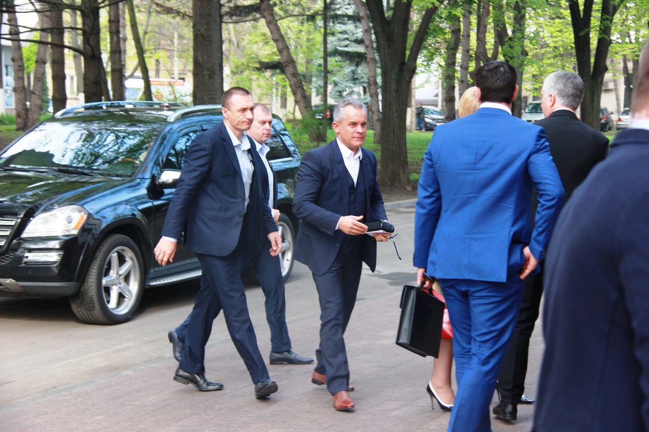 Fotoreportaj: Vizita lui Vlad Plahotniuc la Parlament