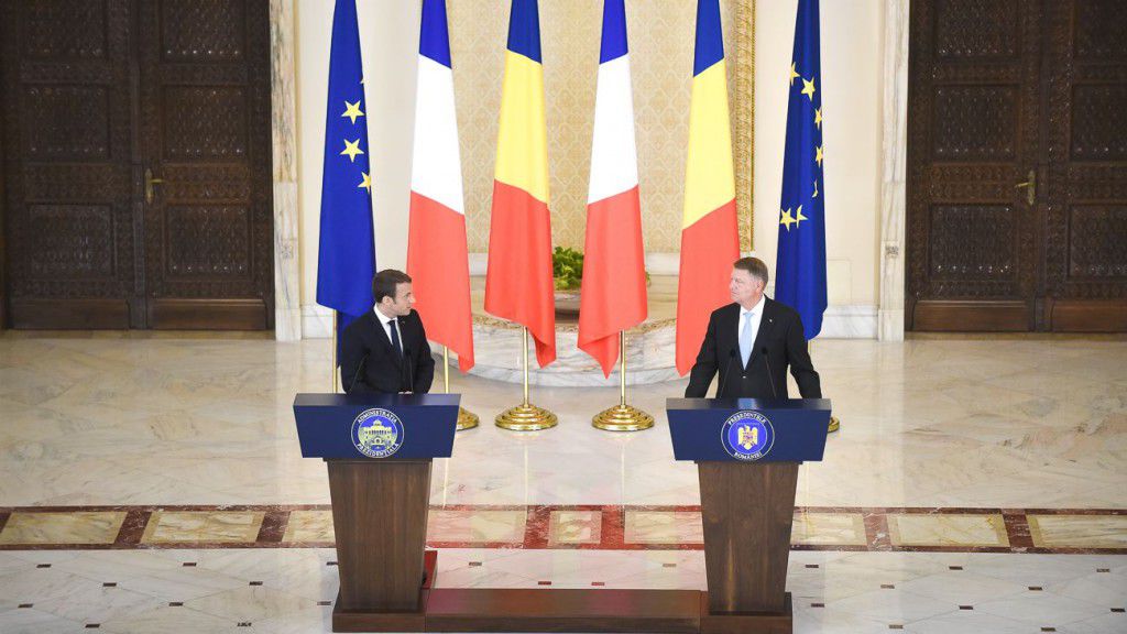 Primele Doamne ale Franței și României s-au întâlnit la București. S-au întrecut în eleganță
