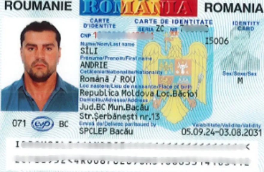 Jurnaliștii au prezentat documente pe nume fals, ridicate de la Țuțu în timpul perchezițiilor din Grecia