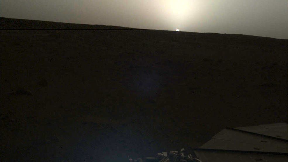 NASA опубликовало фото заката на Марсе