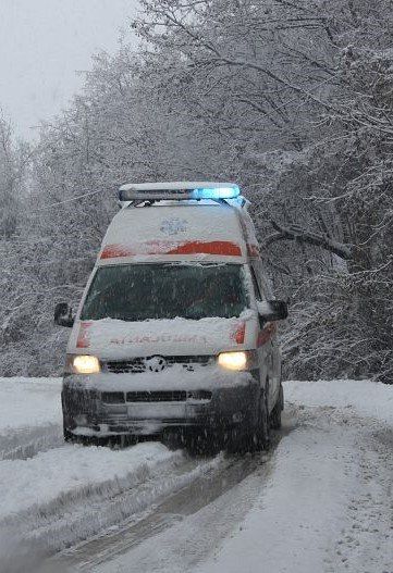 Машины скорой помощи не могли добраться к пациентам из-за гололеда