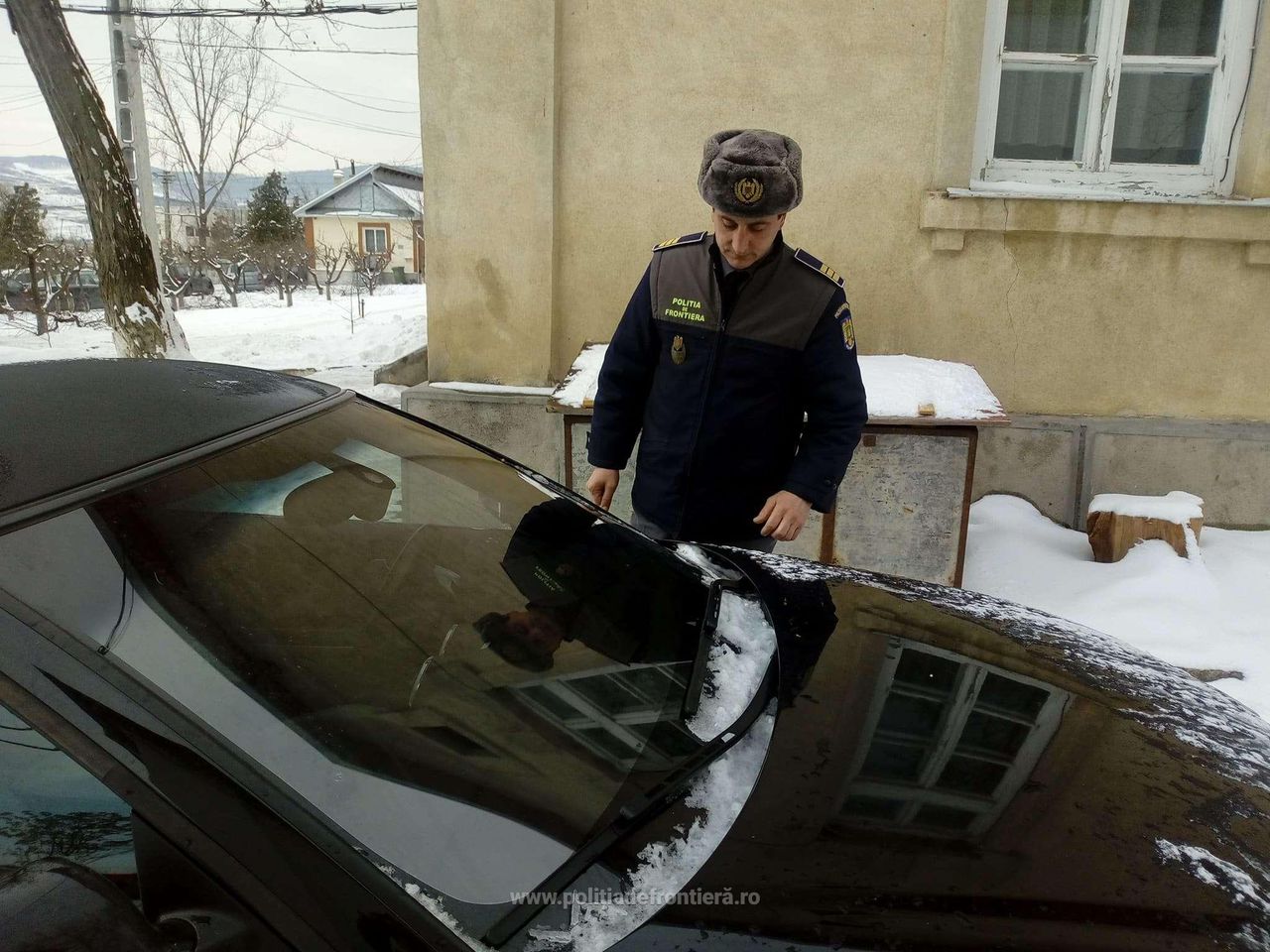 Румынские пограничники оставили молдаванку без Audi A3, который был в розыске