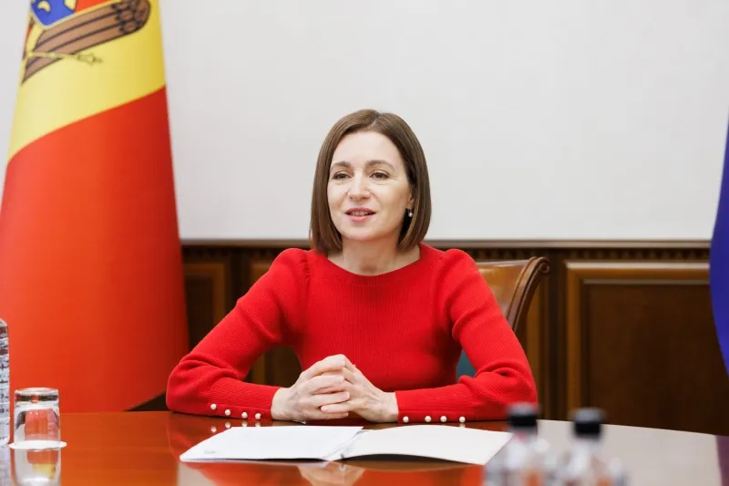 Посол Азербайджана в Молдове награжден Орденом почета