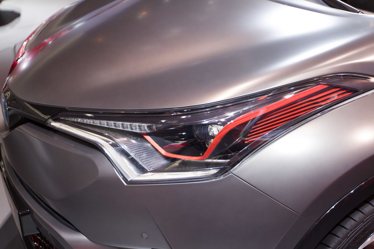 Во Франкфурте состоялась мировая премьера концептуального кроссовера Toyota C-HR Hy-Power