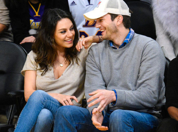 Ashton Kutcher şi-a cumpărat un roboţel care să-i adoarmă copilul