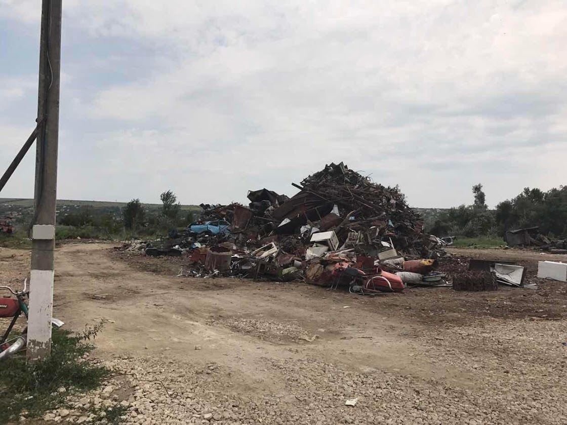 Şi-au făcut viaţă de lux din evaziune fiscală şi spălare de bani. 7 persoane - reținute