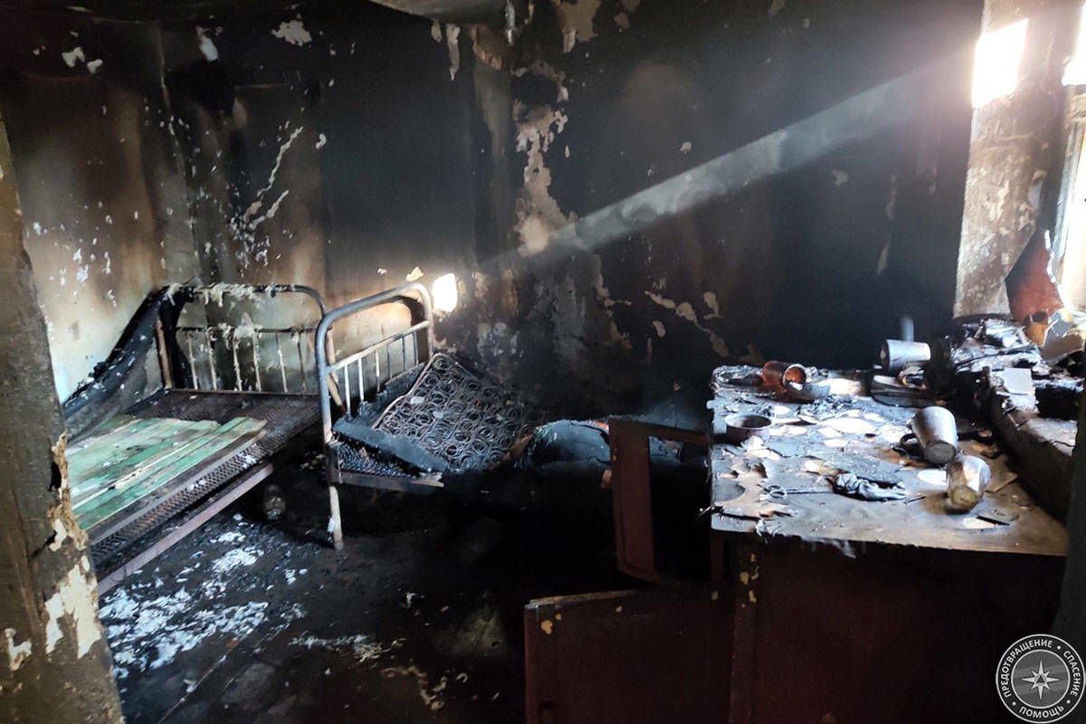 Одинокий пенсионер погиб при пожаре в собственном доме
