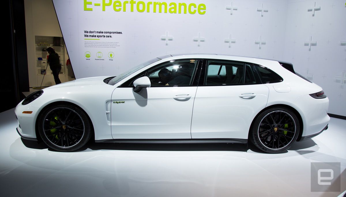 Porsche показала самый мощный универсал