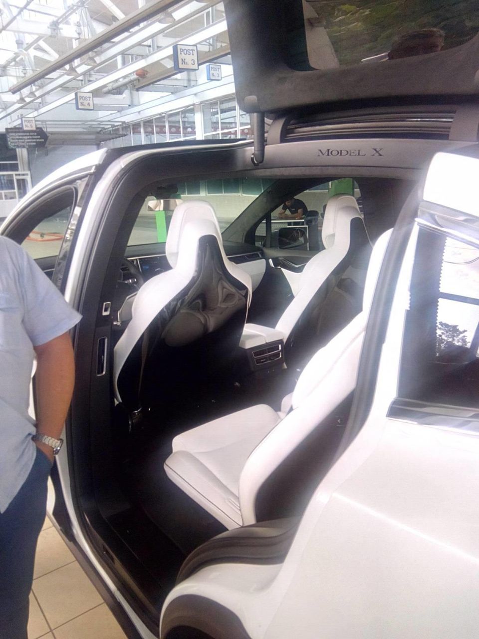 Первый Tesla Model X замечен в Кишиневе