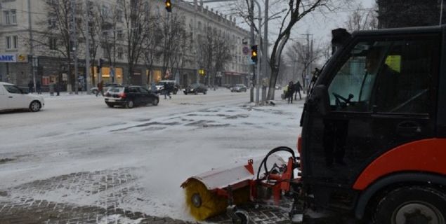 Мэрия Кишинева призвала водителей объезжать семь улиц из-за погодных условий
