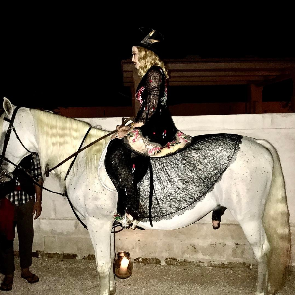 Madonna și-a serbat ziua de naștere într-un mod extravagant