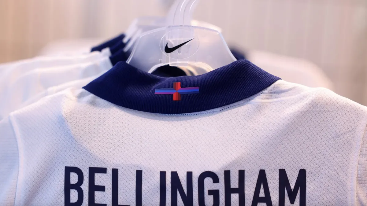 Риши Сунак подверг критике новую форму сборной Англии от Nike