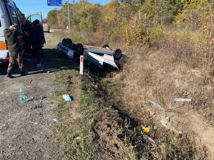 В результате ДТП в Хынчештах в больницу попали 2 несовершеннолетние