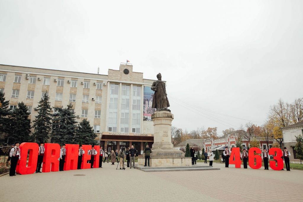 Храм Оргеева в полном разгаре: Тысячи оргеевцев приняли участие в параде