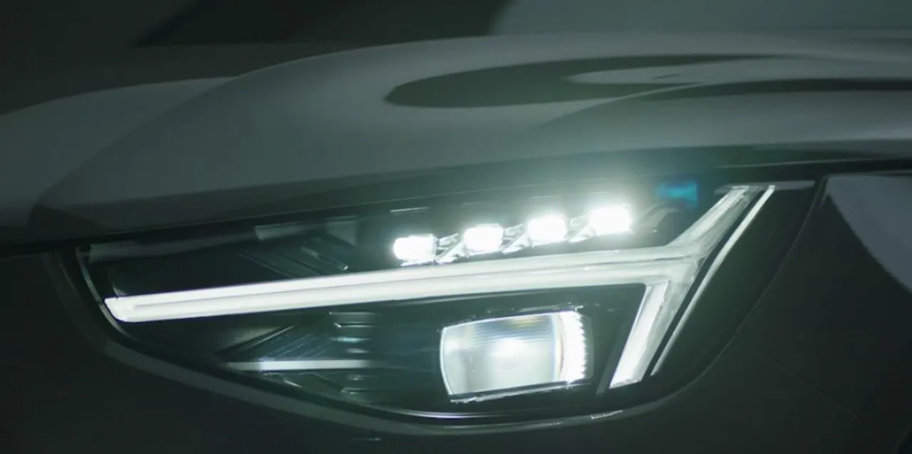 Volvo XC40: Выбери 3 специальные версии: бензин, гибрид и даже электро от 39.800 евро