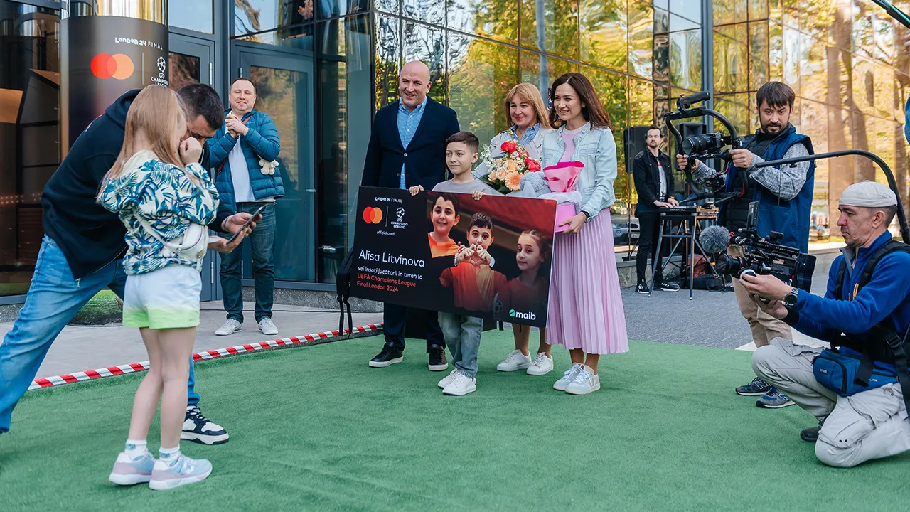 Maib и Mastercard наградили победителей, которые поедут на финал «UEFA Champions League 2024»