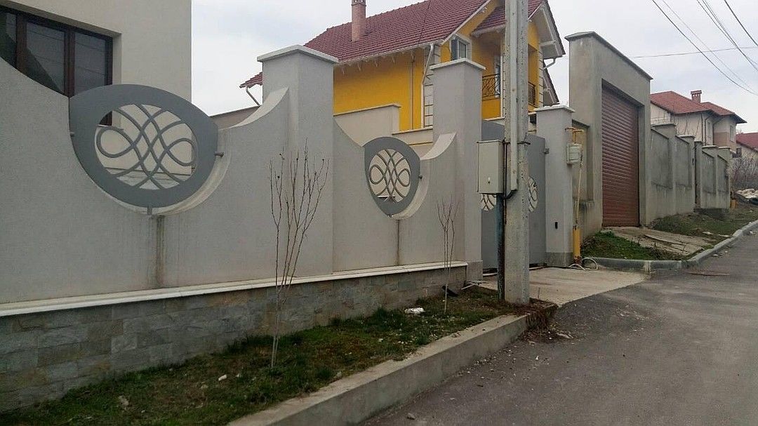 Раду организовала уборку на улице, где живет Нэстасе