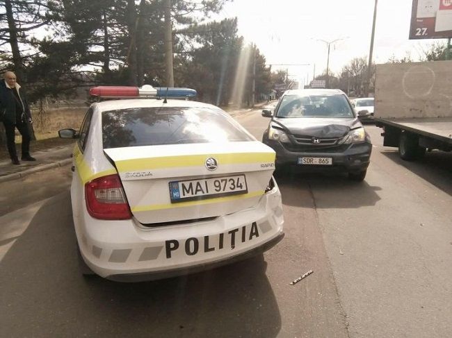 В столице произошло ДТП с участием полицейской машины