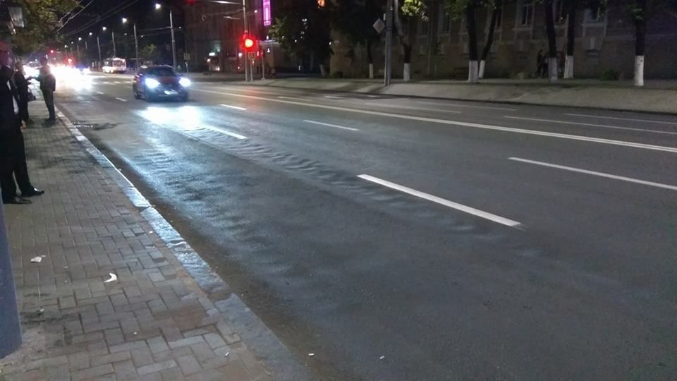 Жители Кишинева возмущены ужасающим состоянием столичных дорог