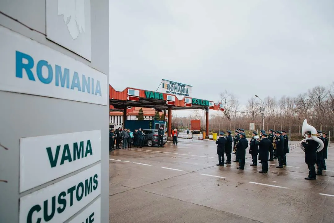 Пограничные полицейские колядовали с украинскими коллегами в канун Рождества